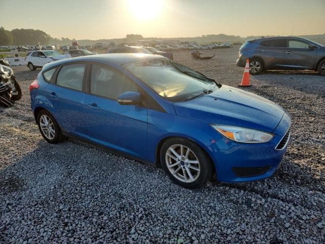 2017 FORD FOCUS SE 4
