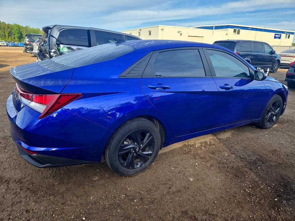 2023 HYUNDAI ELANTRA SEL 3