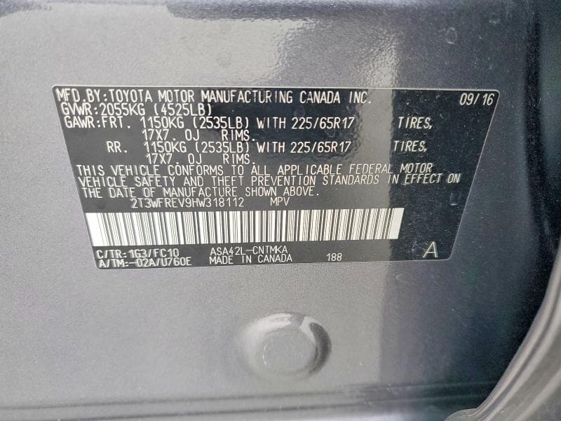 2017 TOYOTA RAV4 XLE 13