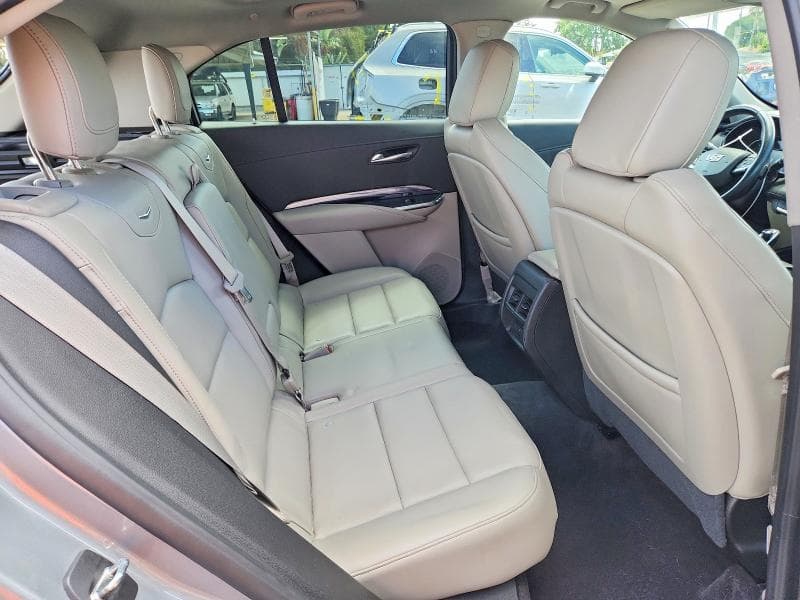 2023 CADILLAC XT4 LUXURY 11