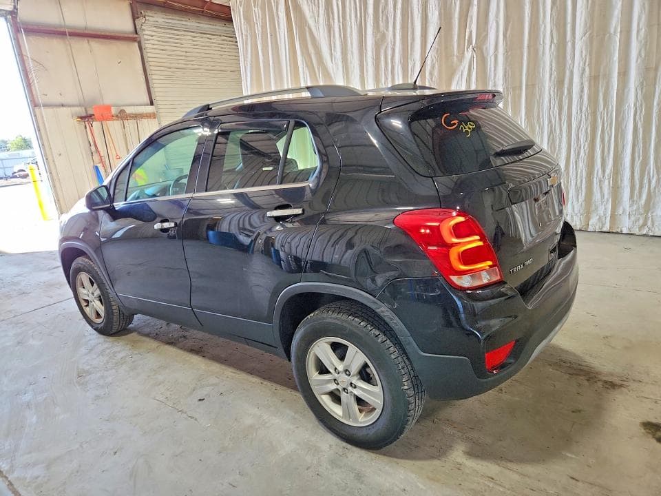 2020 CHEVROLET TRAX 1LT 2