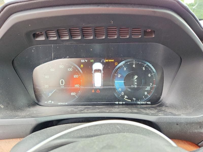2018 VOLVO XC90 T6 9