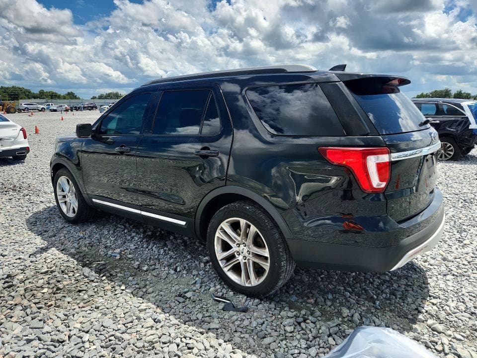 2017 FORD EXPLORER XLT 2