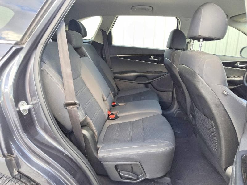2018 KIA SORENTO LX 11