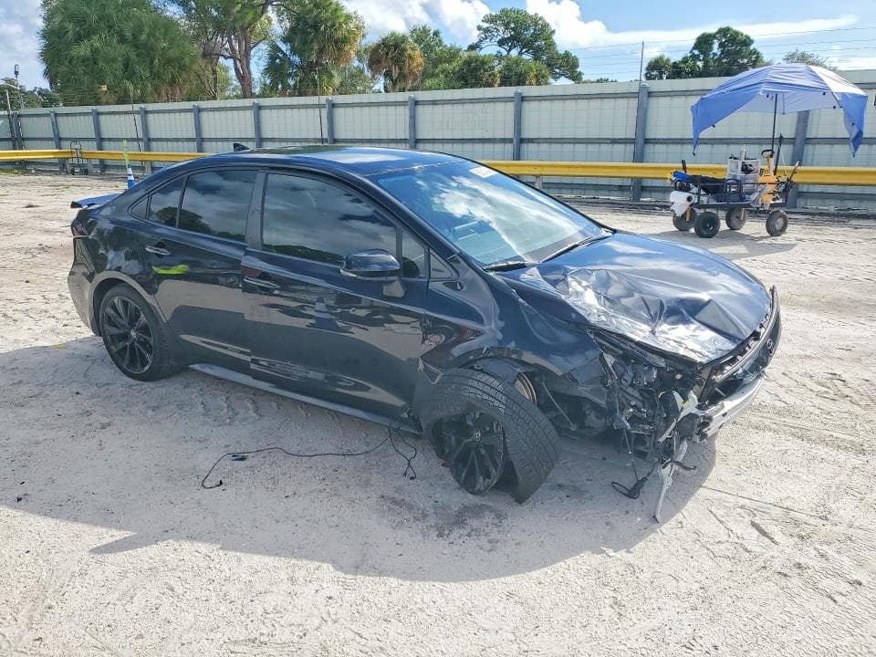 2021 TOYOTA COROLLA SE 4