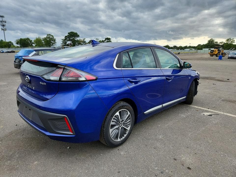 2020 HYUNDAI IONIQ SEL 3