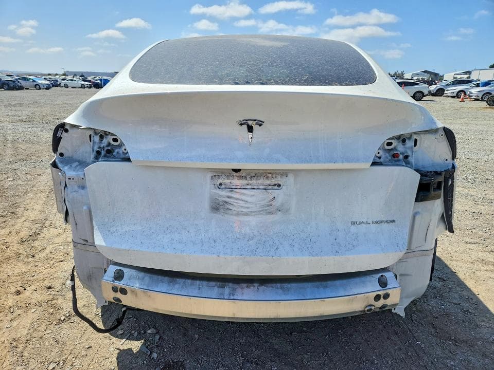 2023 TESLA MODEL Y 6