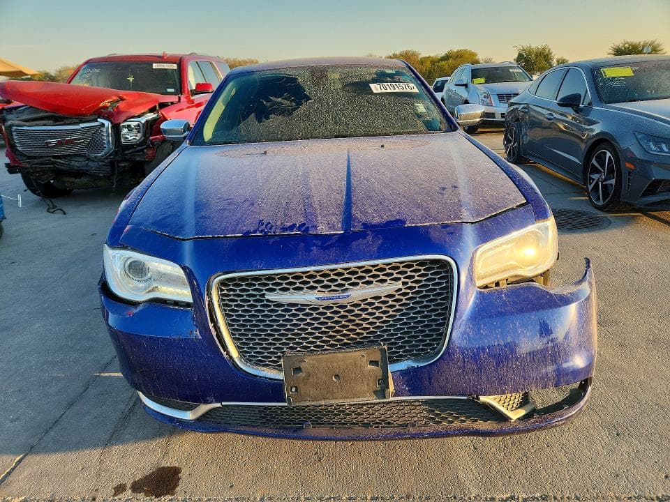 2018 CHRYSLER 300 TOURING 5