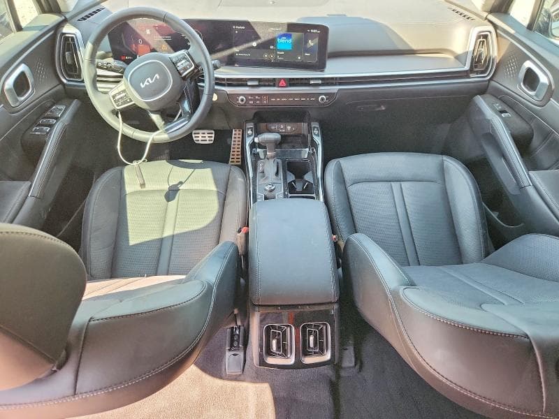 2025 KIA SORENTO SX 8