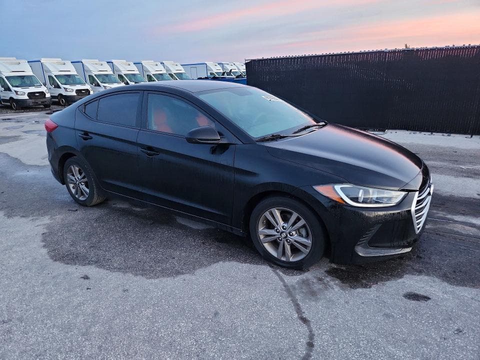 2018 HYUNDAI ELANTRA SEL 4