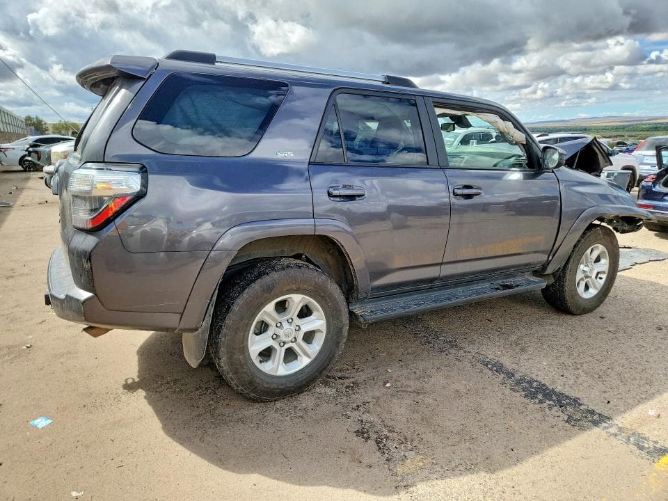 2023 TOYOTA 4RUNNER SR5 3