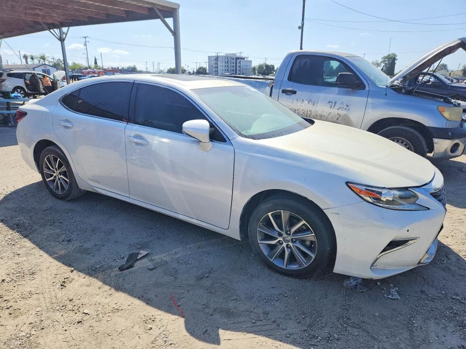 2017 LEXUS ES 300H 4