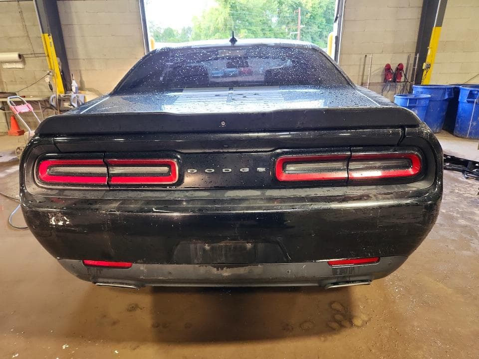 2017 DODGE CHALLENGER SXT 6