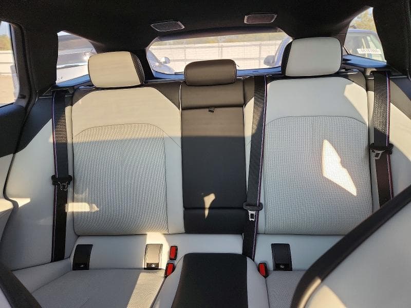 2025 BMW M5 TOURING 10