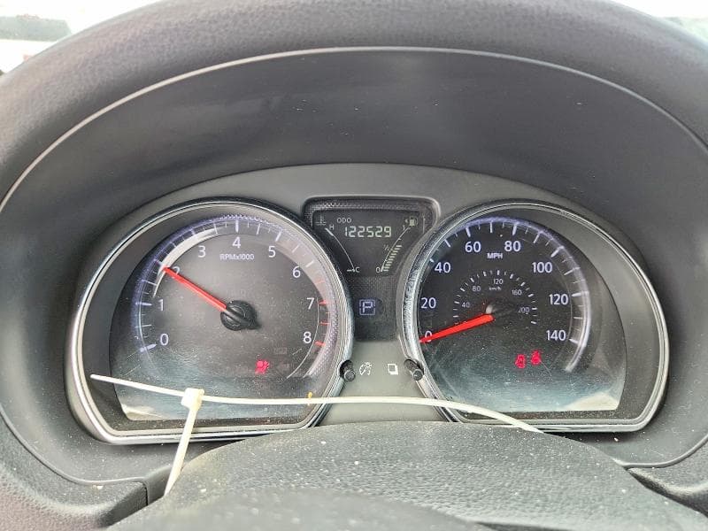 2018 NISSAN VERSA SV 9