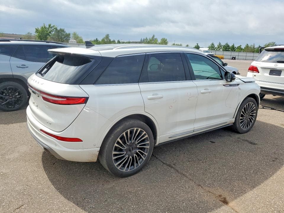 2020 LINCOLN CORSAIR RESERVE 3