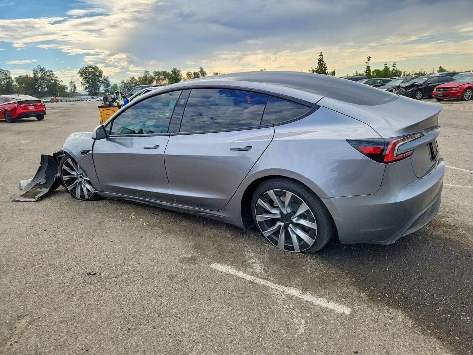 2026 TESLA MODEL 3 2