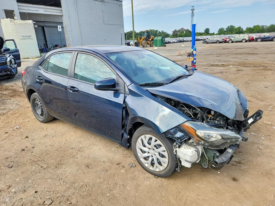 2017 TOYOTA COROLLA LE 4