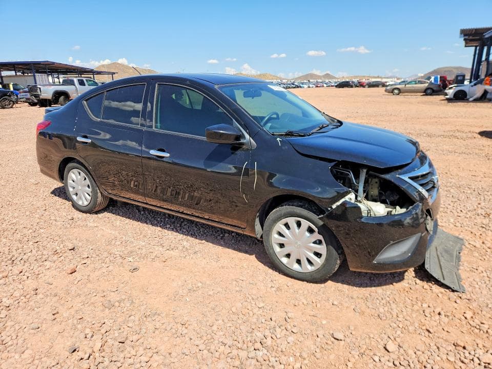 2019 NISSAN VERSA SV 4