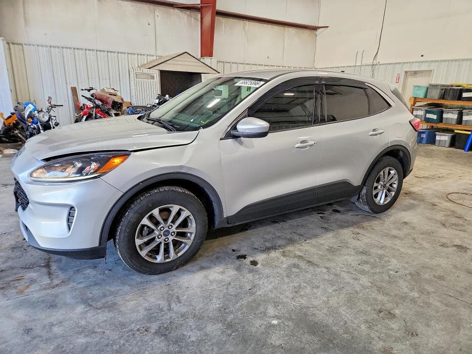 2020 FORD ESCAPE SE - 1