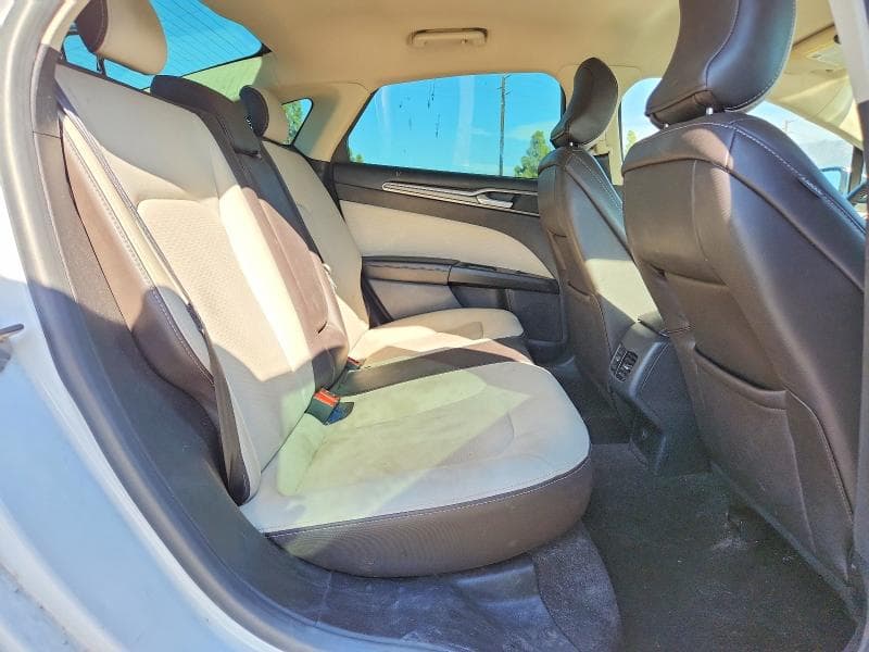 2019 FORD FUSION SE 10