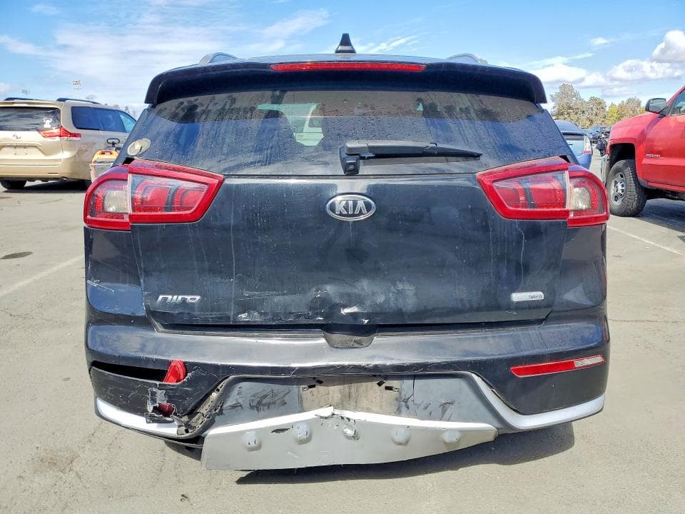 2019 KIA NIRO LX 6