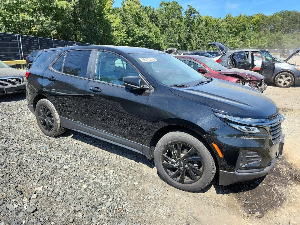 2024 CHEVROLET EQUINOX LS 4