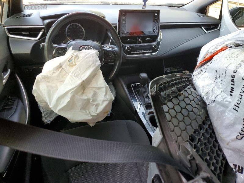 2020 TOYOTA COROLLA SE 8
