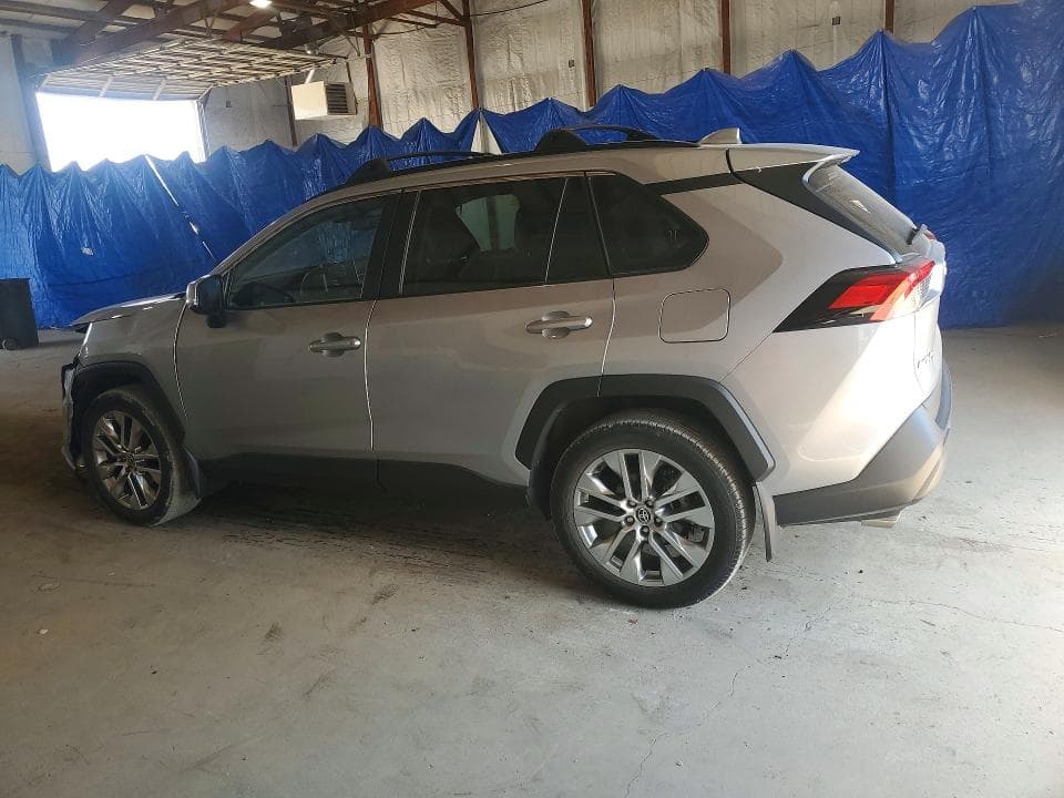 2021 TOYOTA RAV4 XLE PREMIUM 2
