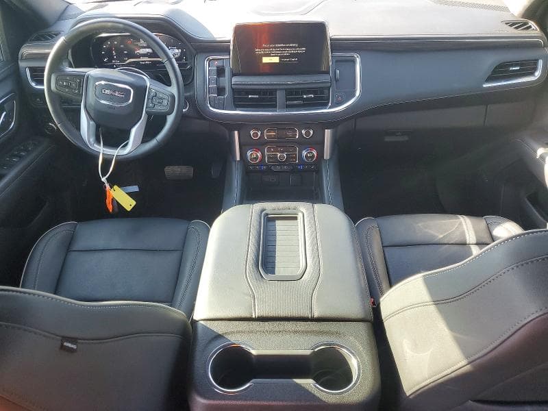 2024 GMC YUKON SLT 8
