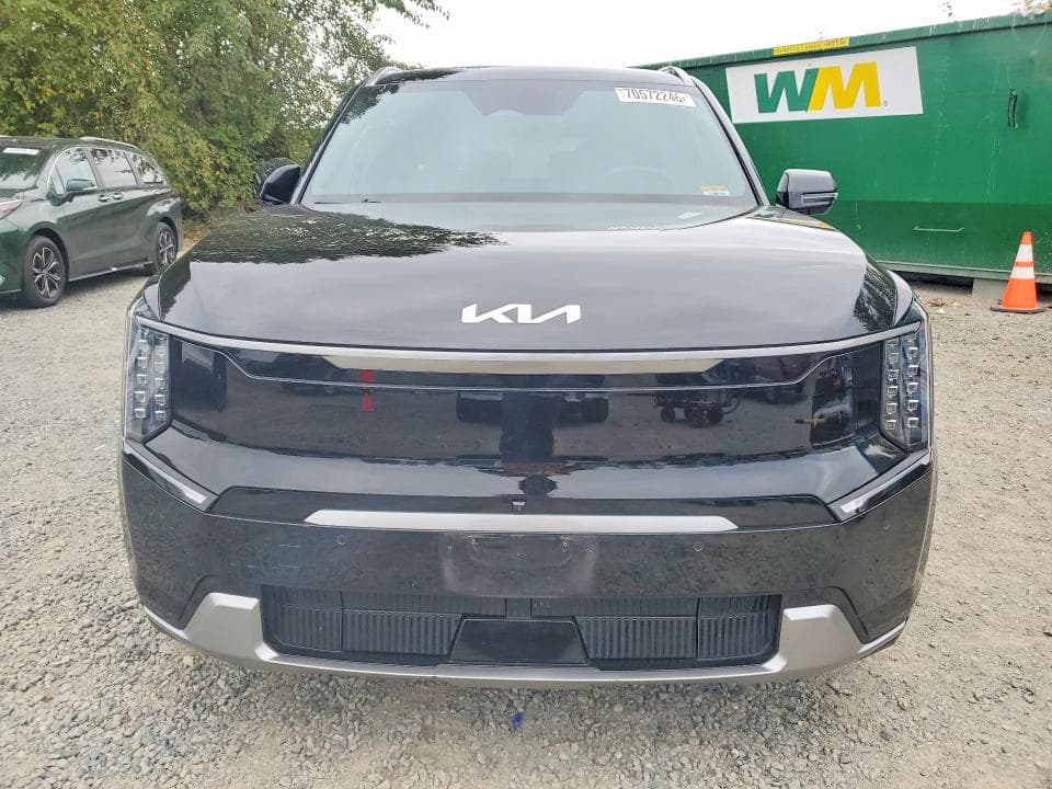 2024 KIA EV9 LAND 5