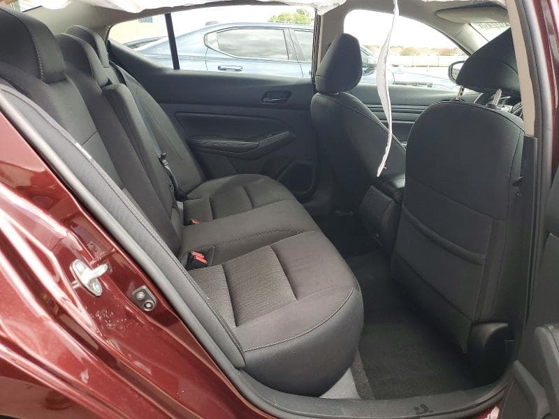 2024 NISSAN ALTIMA SV 10