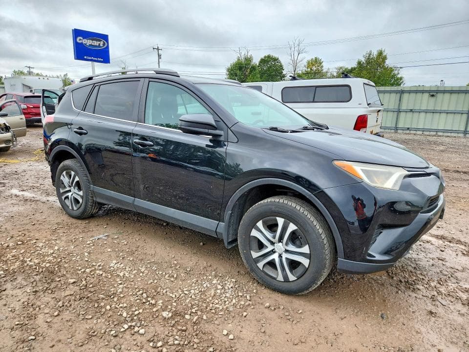 2017 TOYOTA RAV4 LE 4