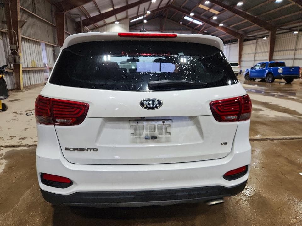 2020 KIA SORENTO S 6