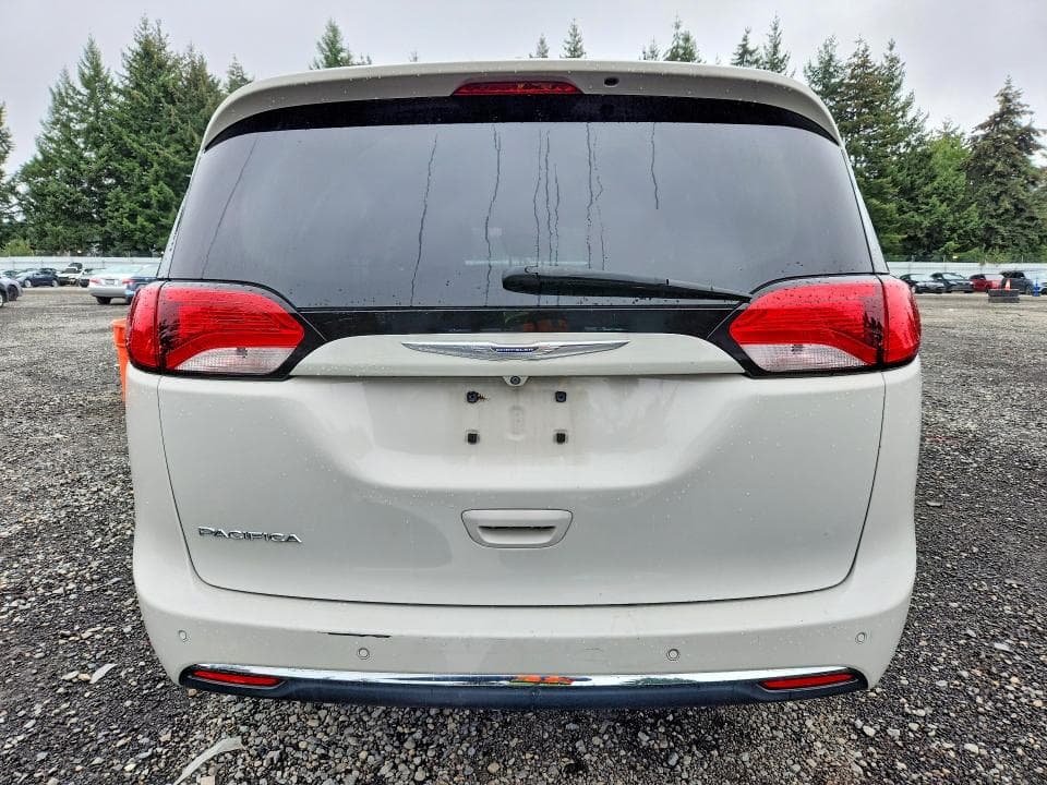 2017 CHRYSLER PACIFICA TOURING L 6