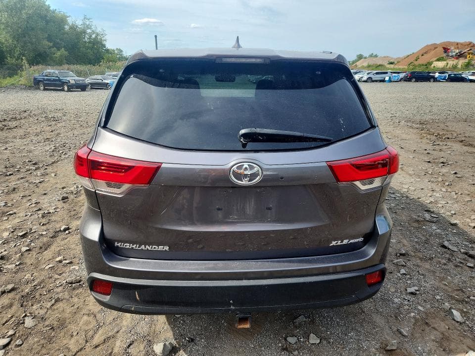 2019 TOYOTA HIGHLANDER XLE 6