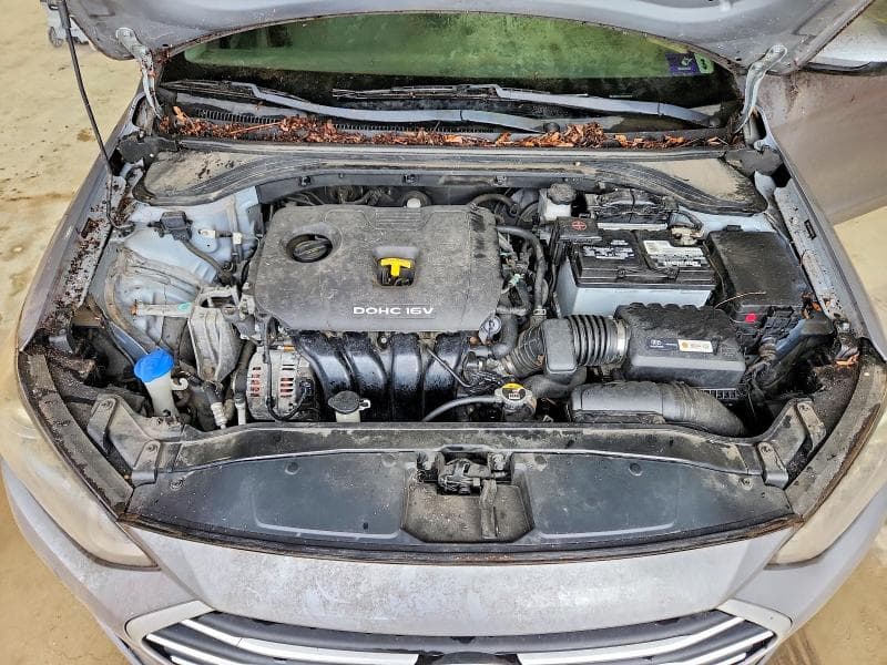 2017 HYUNDAI ELANTRA SE 11