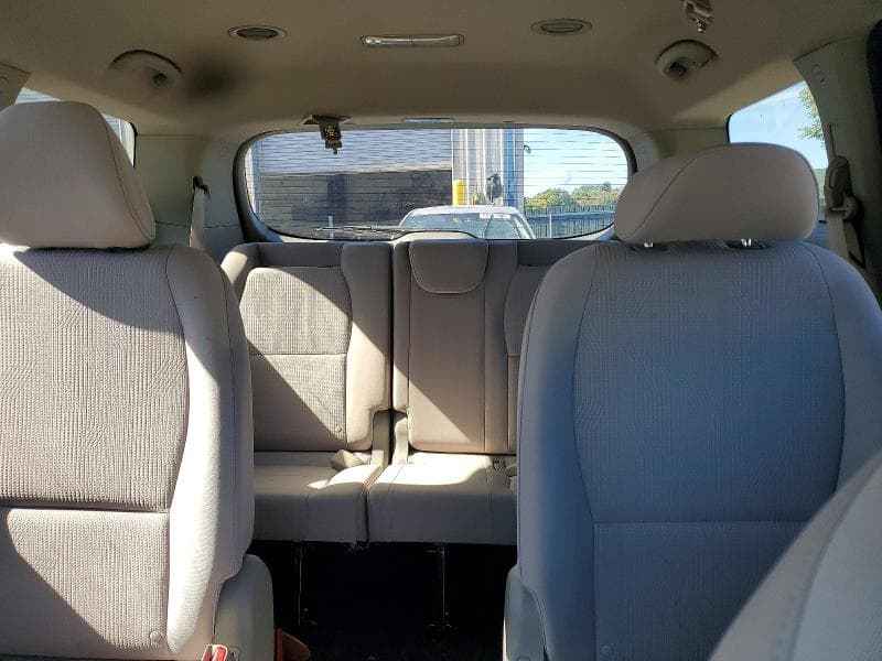 2021 KIA SEDONA LX 10