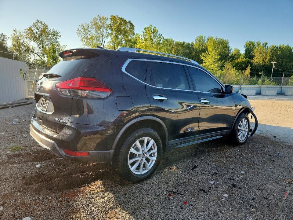 2017 NISSAN ROGUE SV 3