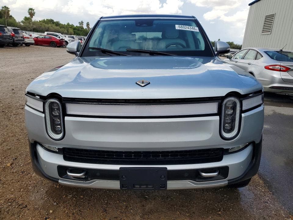 2023 RIVIAN R1S ADVENTURE 5