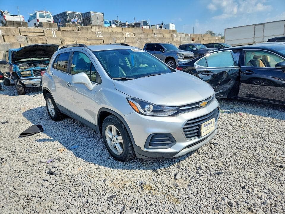2018 CHEVROLET TRAX 1LT 4