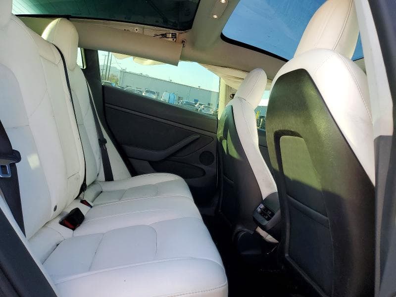 2021 TESLA MODEL 3 10