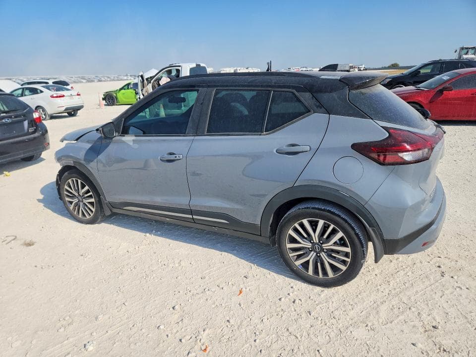2023 NISSAN KICKS SR 2