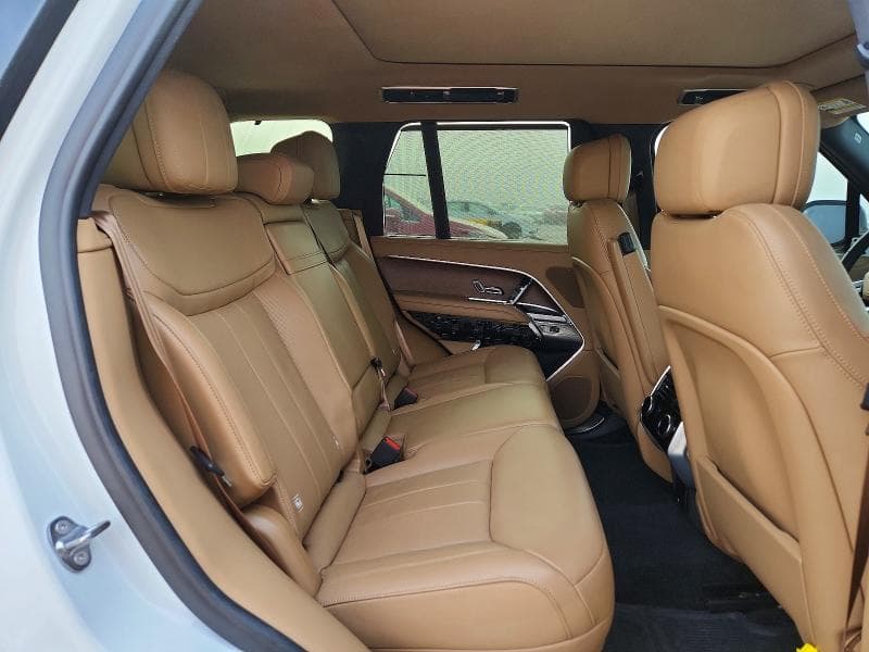 2024 LAND ROVER RANGE ROVER SE 11