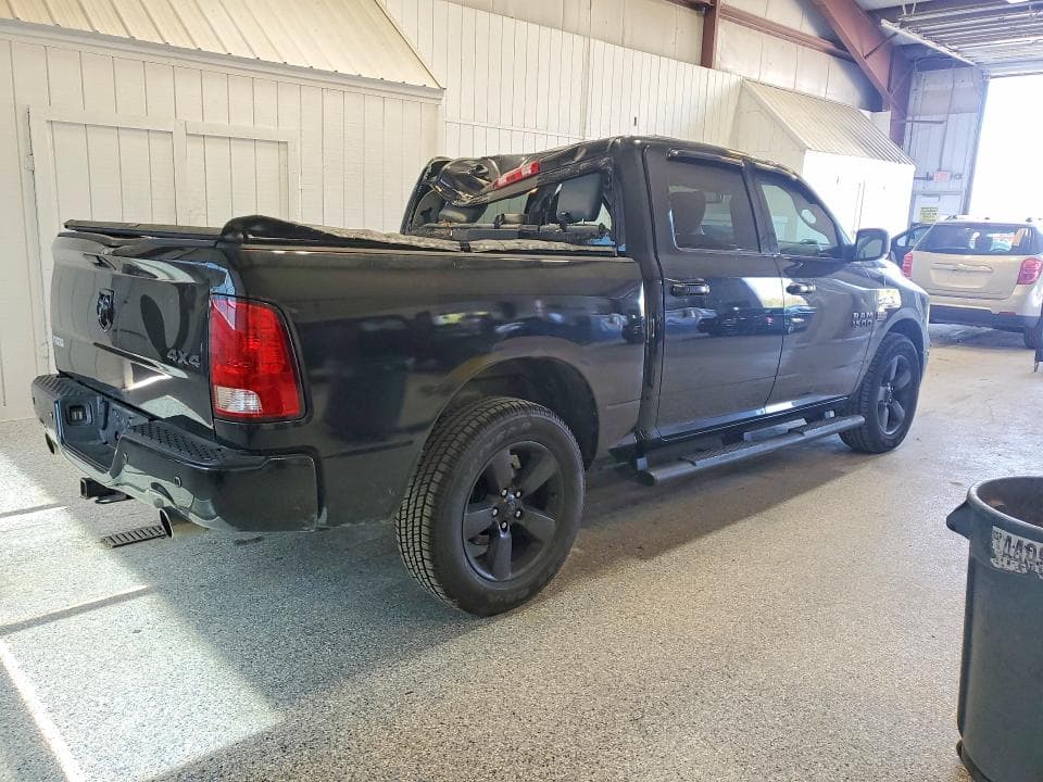 2018 RAM 1500 SLT 3