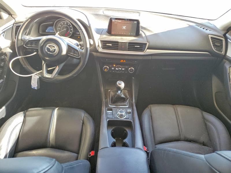 2017 MAZDA 3 TOURING 8