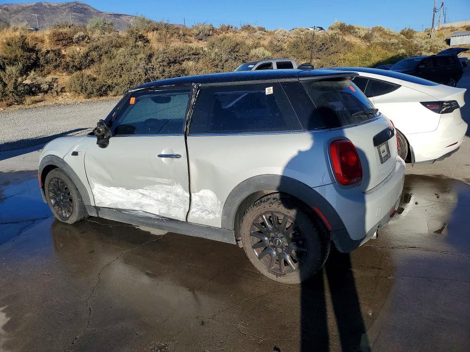 2017 MINI COOPER 2