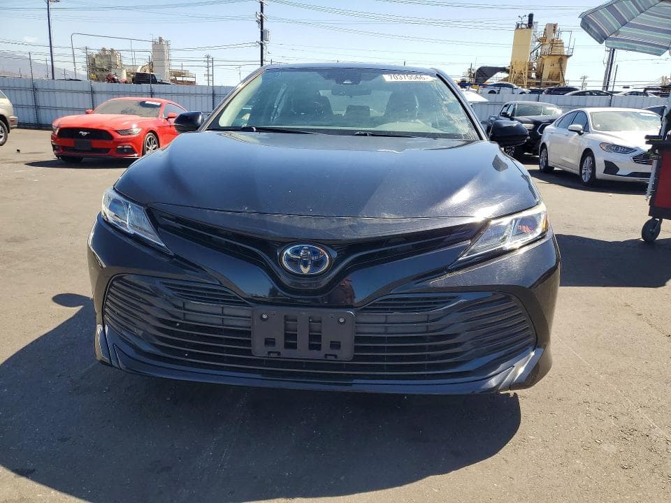 2020 TOYOTA CAMRY HYBRID BASE 5