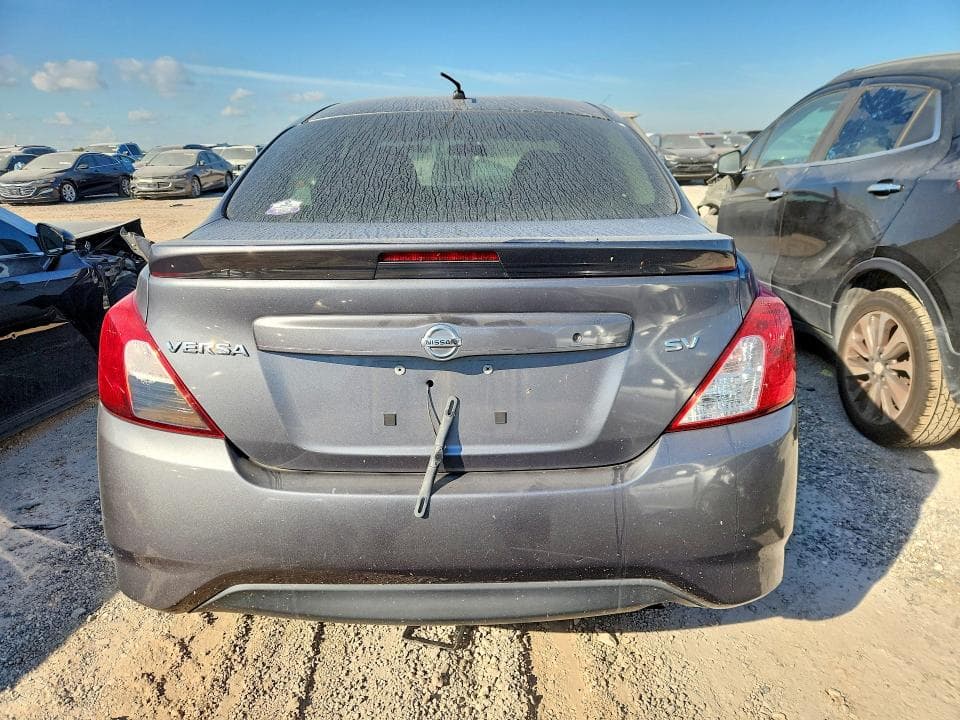 2017 NISSAN VERSA 1.6 SV 6