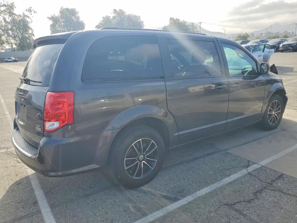 2019 DODGE GRAND CARAVAN GT 3